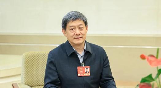 刘清泉委员：培养“顶天立地”的中医药人才