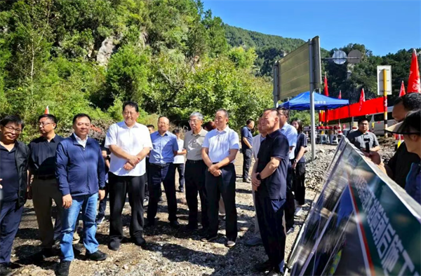 市政协聚焦防汛救灾和灾后重建赴怀柔区调研.png