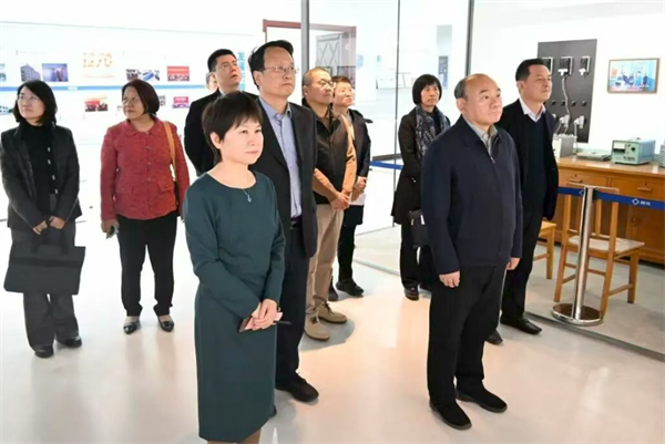 市政协副主席崔述强走访看望新的社会阶层人士委员