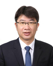 吴震