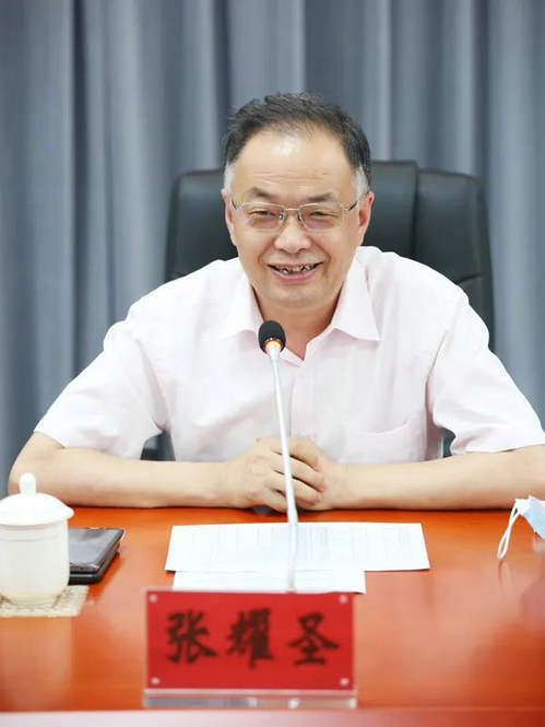 通州区政协医药卫生委员工作站委员及医疗专家走进宋庄镇