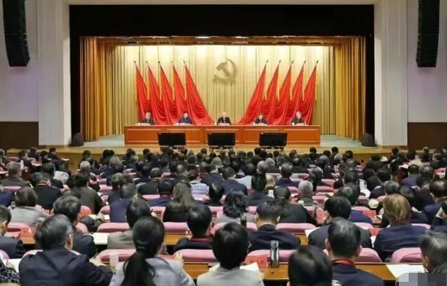 尹力在市管干部学习贯彻党的二十届四中全会精神研讨班开班式上作专题辅导报告