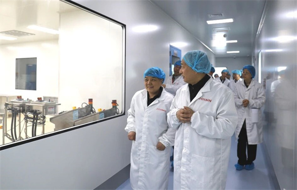 市政协副主席张家明走访联系企业