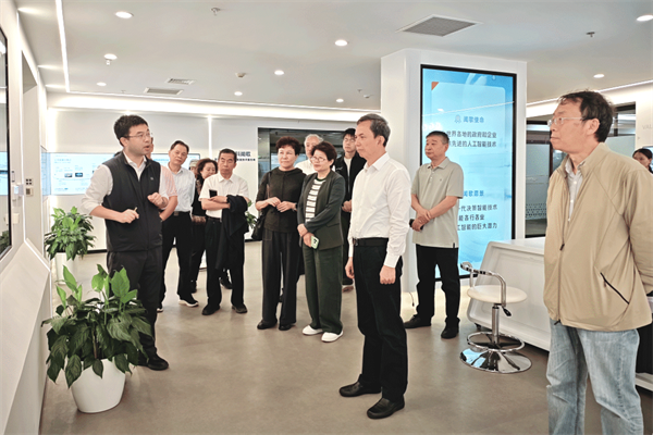 市政协副主席卢彦带队赴北京中科闻歌科技股份有限公司调研