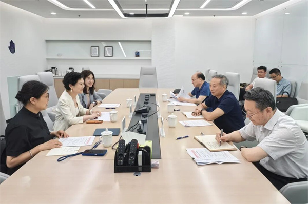 张家明副主席走访看望新的社会阶层人士委员