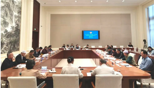 市政协召开“引导宗教界人士爱国爱教、守法持戒，持续加强宗教事务治理法治化”协商座谈会